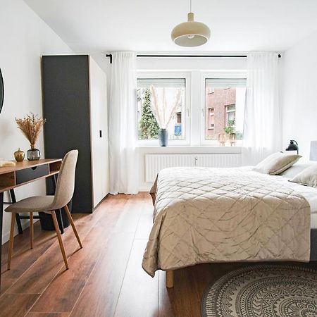 Homefy Bright And Cozy Holiday Apartment - Washer & Dryer - Free Parking Essen Exteriör bild